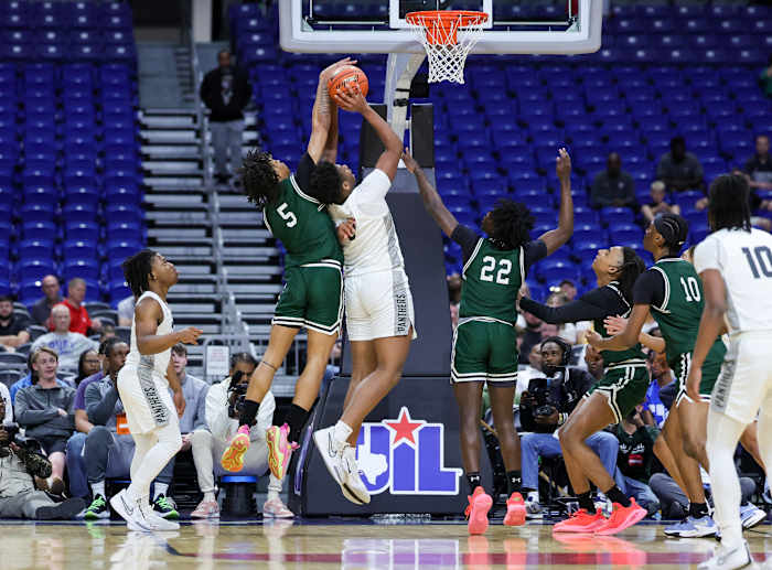 lake ridge plano east basketball 2024 uil tommy haysR3_17176